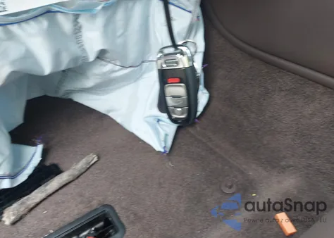 2013 Audi S8 4.0T z USA, uszkodzony, nr VIN WAUD2AFD9DN033113